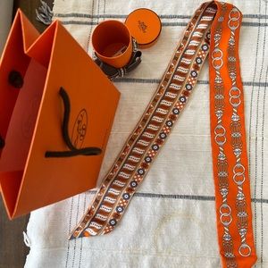 NEW authentic Hermes Twilly Harnais En Rosace with tags, original box and bag